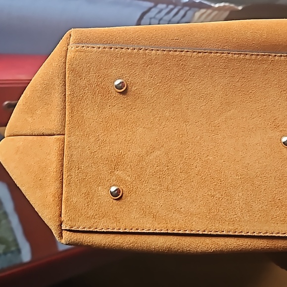 Dooney &Bourke Large Flynn - Picture 4 of 9